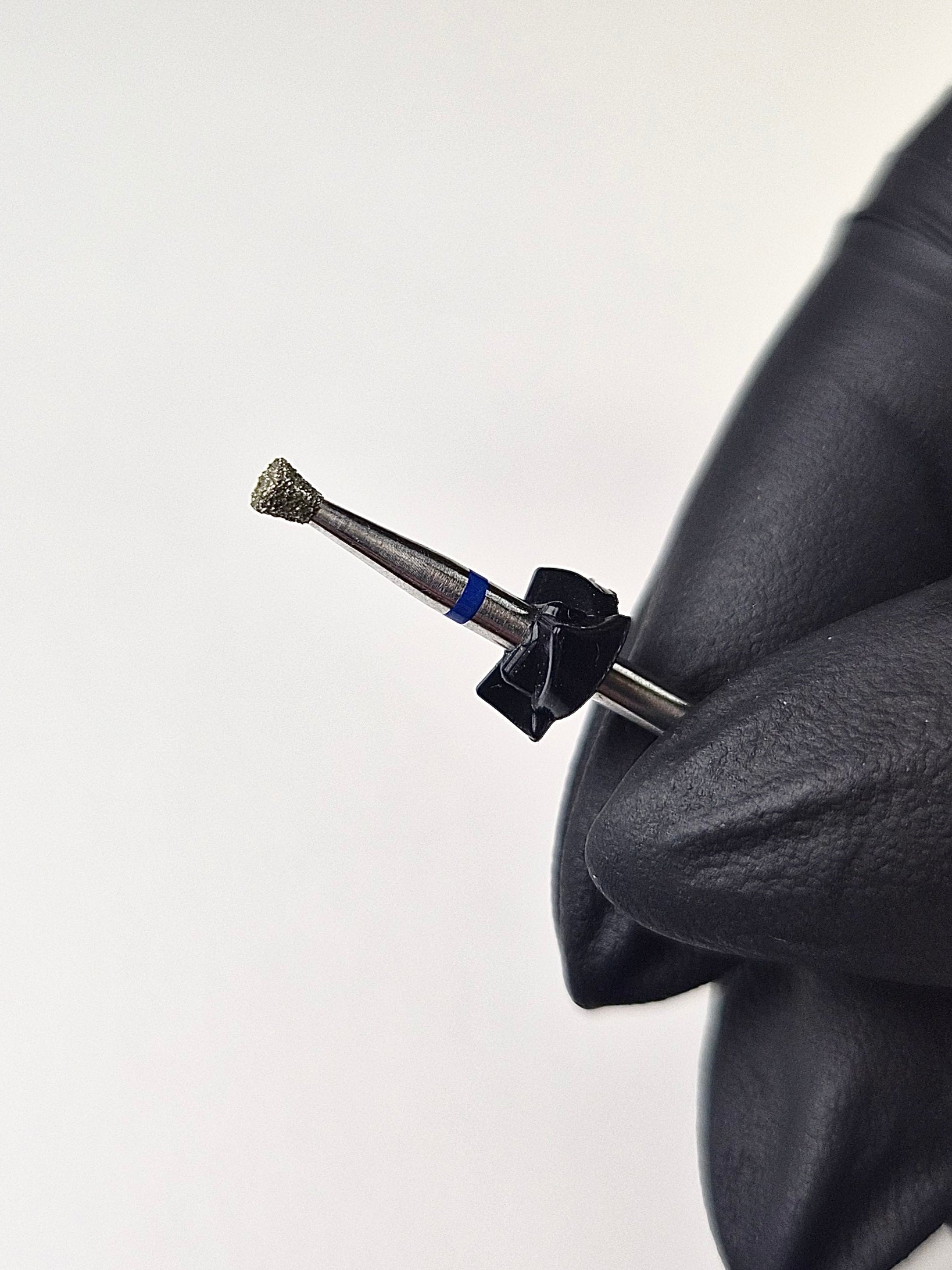 ‘Bradley’ the Flare Cuticle Bit Medium Grit