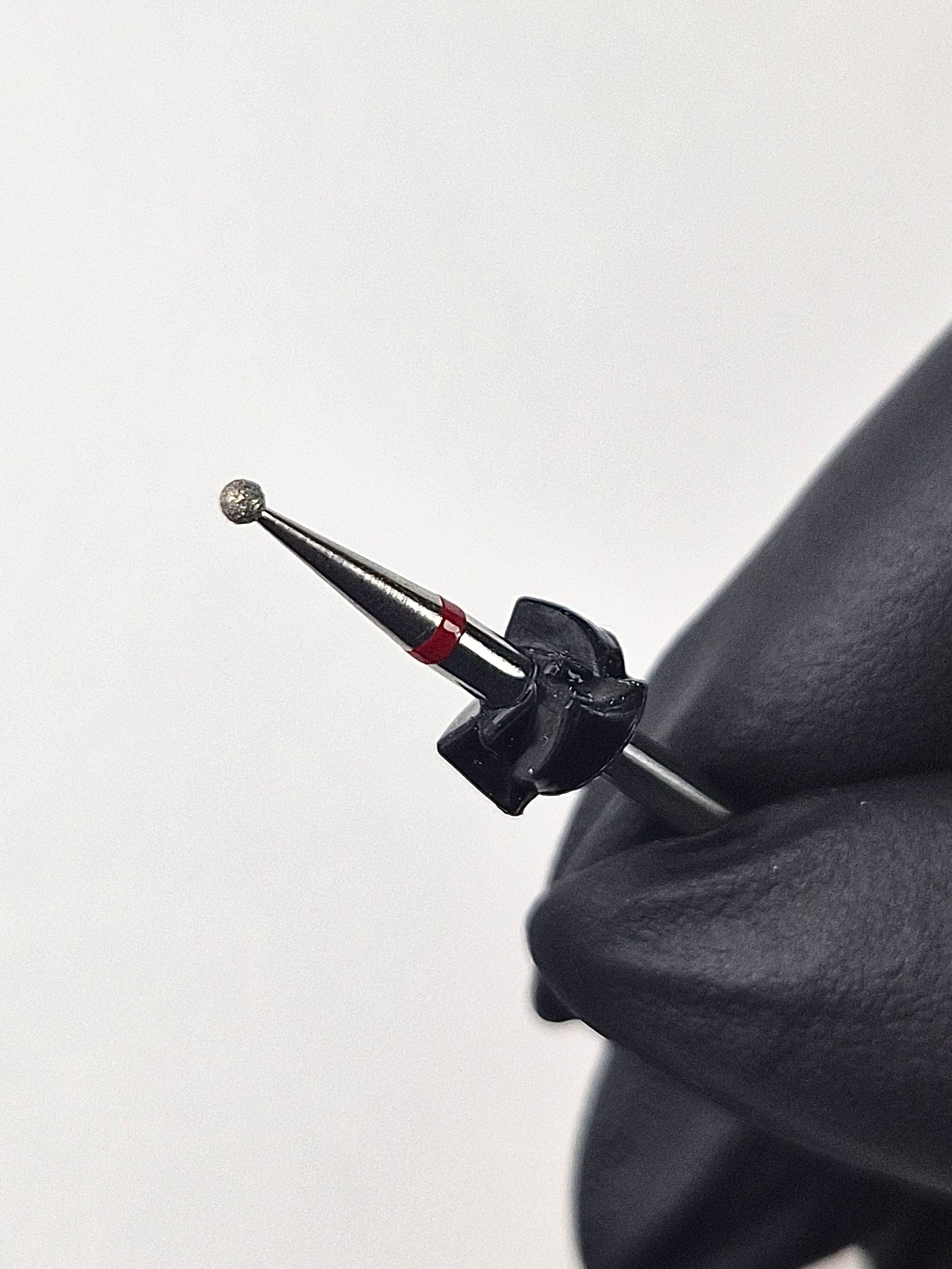 ‘Bob’ the Mini Cuticle Ball Bit Fine Grit