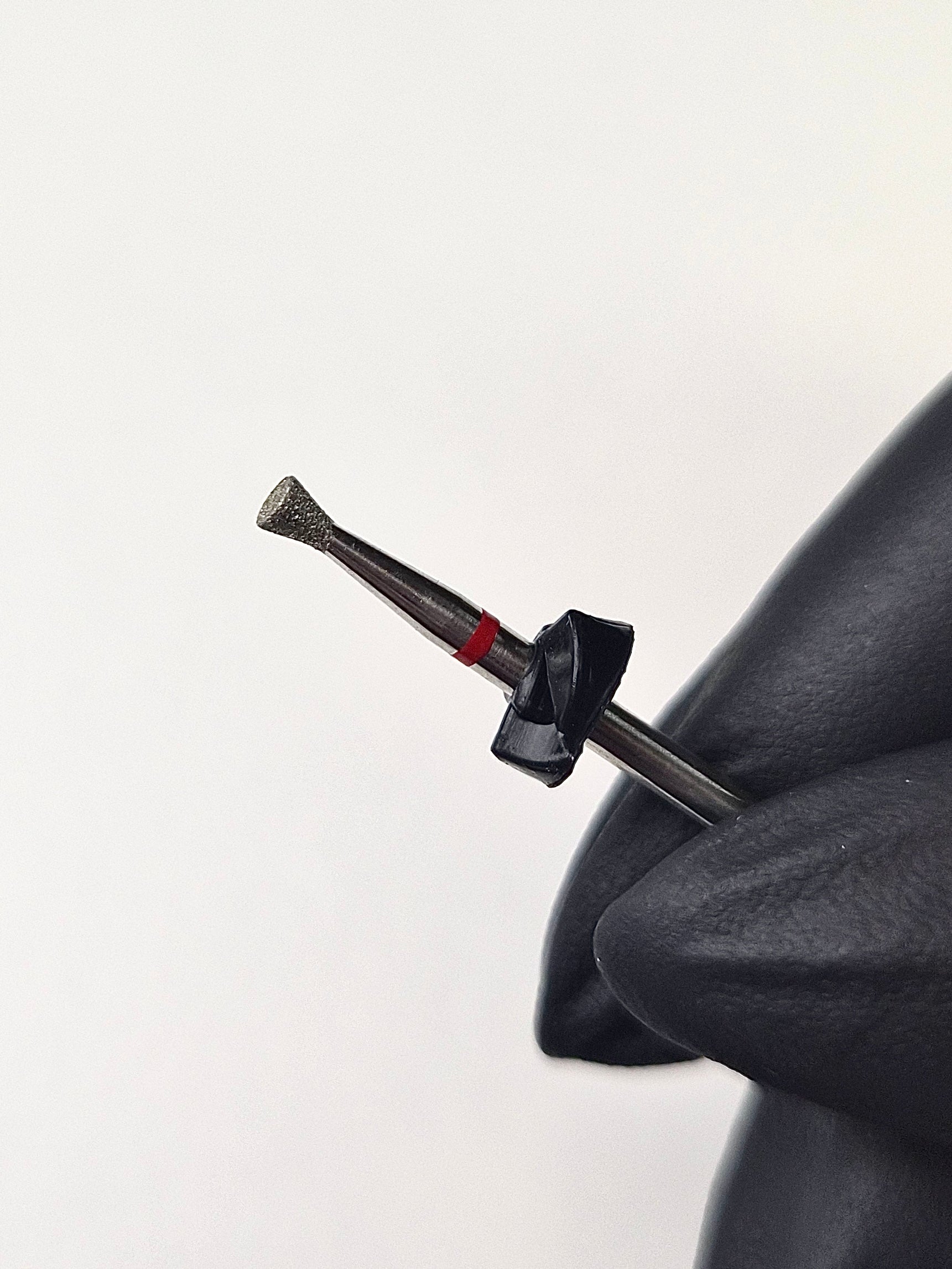 ‘Brad’ the Flare Cuticle Bit Fine Grit